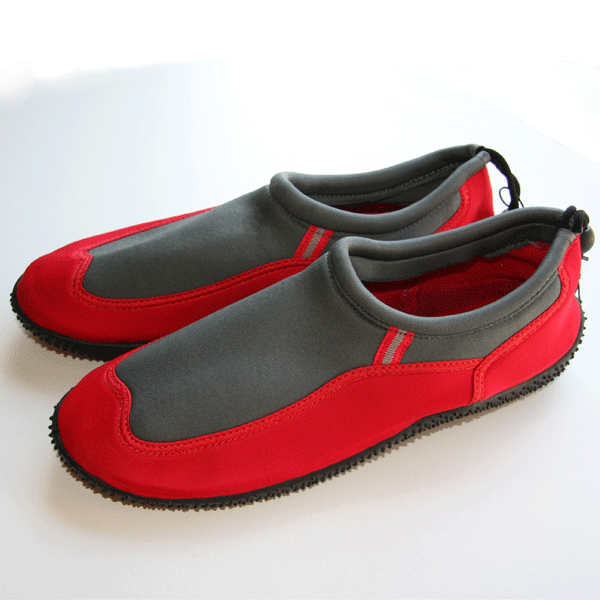 Red water shoes for men