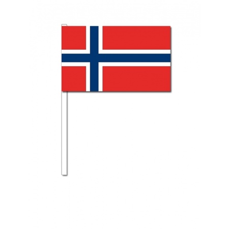 10 hand wavers with Norway