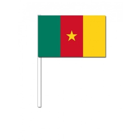 100x Cameroon waving flags 12 x 24 cm