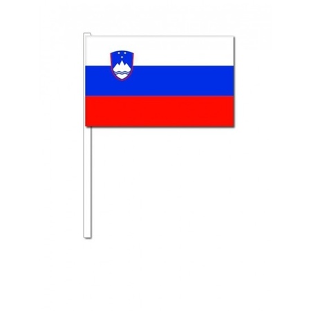 100x Sloveense zwaaivlaggetjes 12 x 24 cm