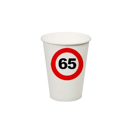 8x Paper cups 65 years old stop sign