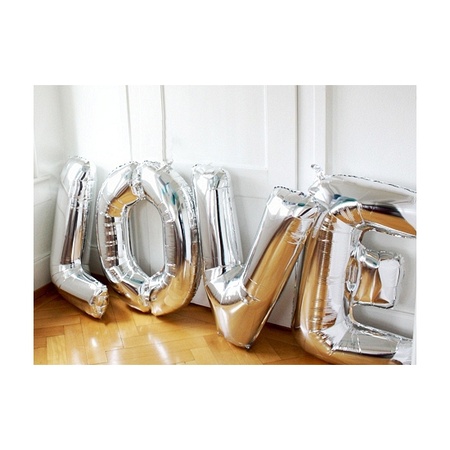 Naam versiering zilveren letter ballon P