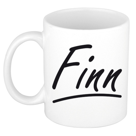 Name mug Finn with elegant letters 300 ml