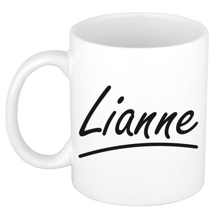 Name mug Lianne with elegant letters 300 ml