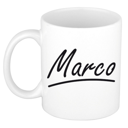 Naam cadeau mok / beker Marco met sierlijke letters 300 ml