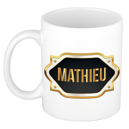 Naam cadeau mok / beker Mathieu met gouden embleem 300 ml