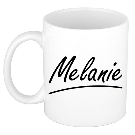 Naam cadeau mok / beker Melanie met sierlijke letters 300 ml