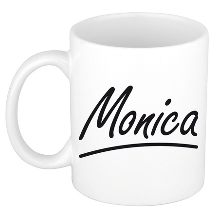 Naam cadeau mok / beker Monica met sierlijke letters 300 ml