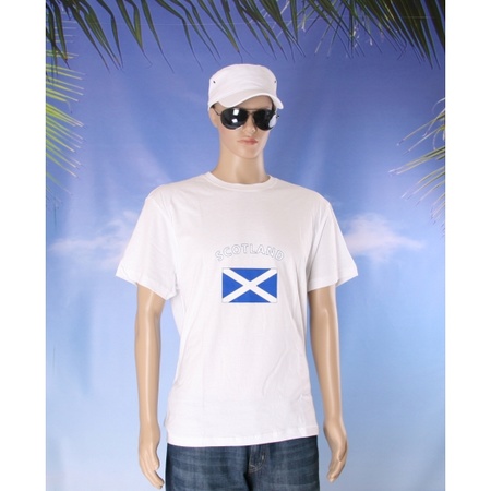 T-shirt with the flag of Scotland
